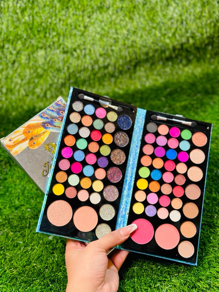 Full Fledge Makeup Box Deal